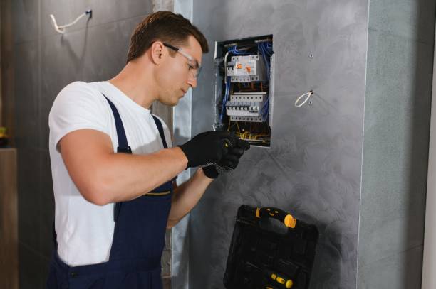 Best Ceiling Fan Installation Electrician  in Cleveland Heights, OH