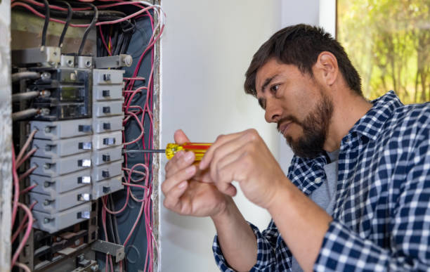 Best Electrical Outlet Repair  in Cleveland Heights, OH